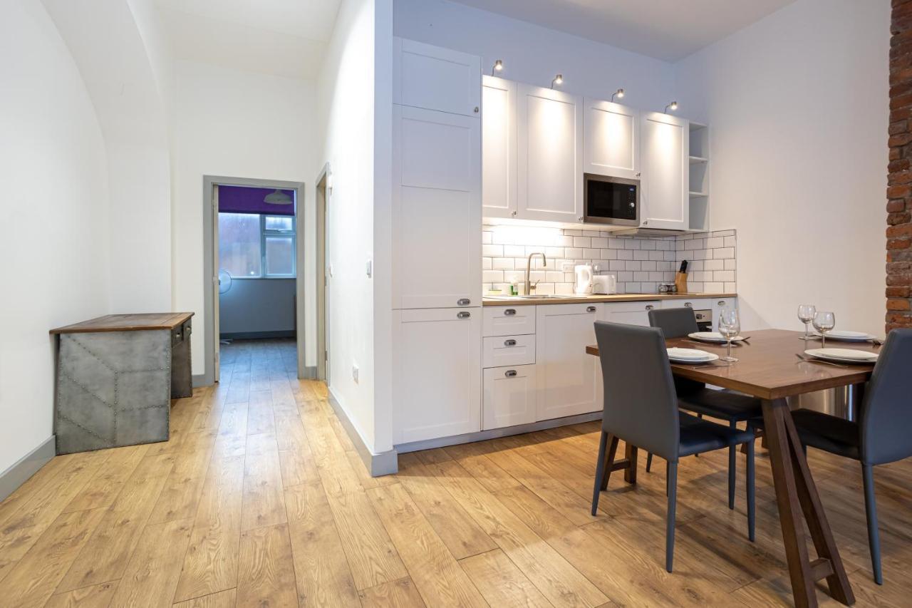 Pillo Rooms Serviced Apartments - Salford Manchester Exteriér fotografie
