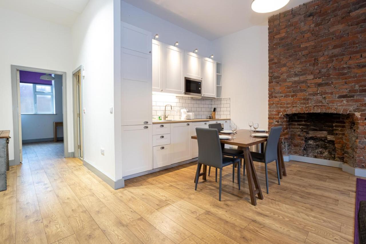 Pillo Rooms Serviced Apartments - Salford Manchester Exteriér fotografie