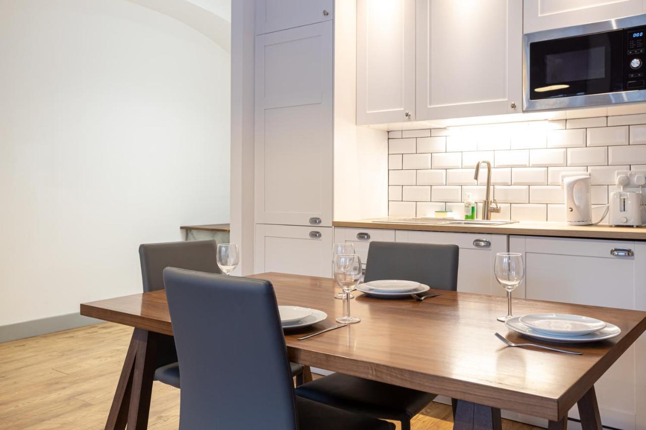 Pillo Rooms Serviced Apartments - Salford Manchester Exteriér fotografie